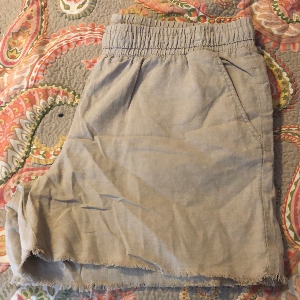 Linen shorts